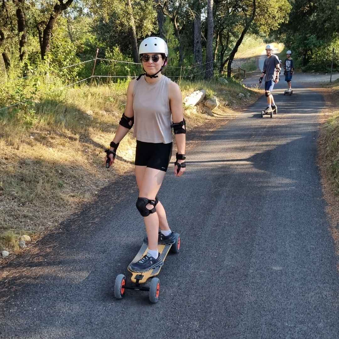 Longboard Electrique à proximité du Lez